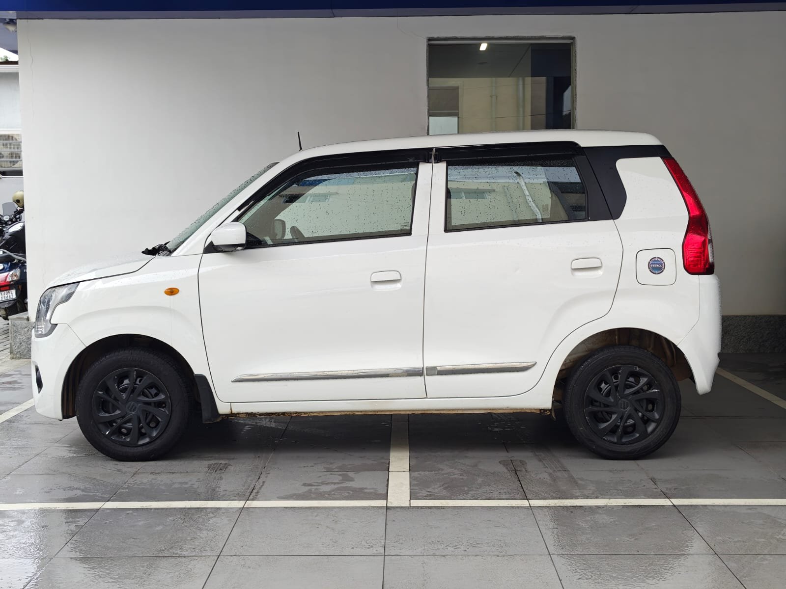 MARUTI SUZUKI WAGON R VXI AGS